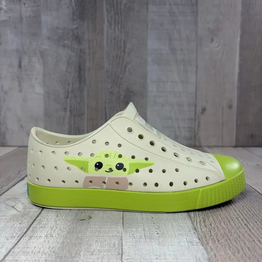 Native X Baby Yoda Star Wars Size 13 C Kids Slip On Shoes Rubber EVA Beige Green